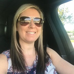 Meet your Posher, Ashley